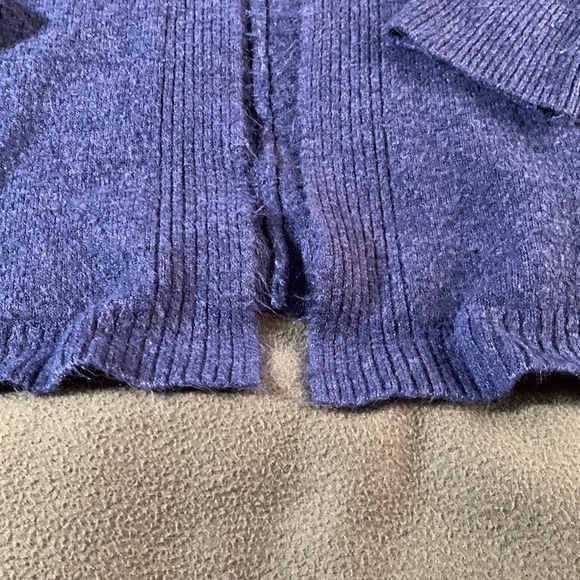 Old Navy blue fuzzy sweater.  Drop shoulder.  Open front.  Size Large - Picture 5 of 8